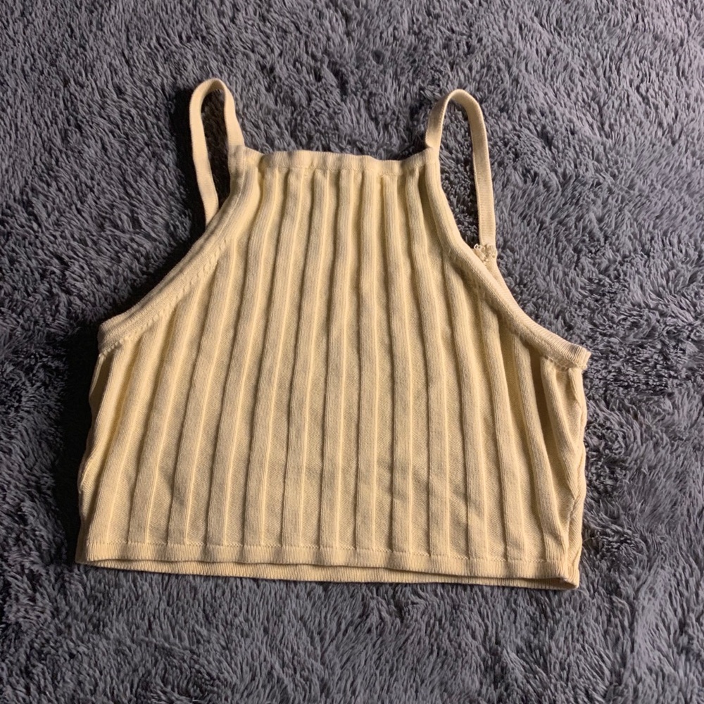 Halter top - Picture 3 of 3